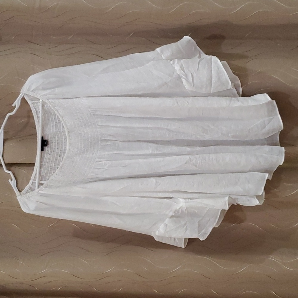 New Direction Curvy, blouse with flutter sleeves